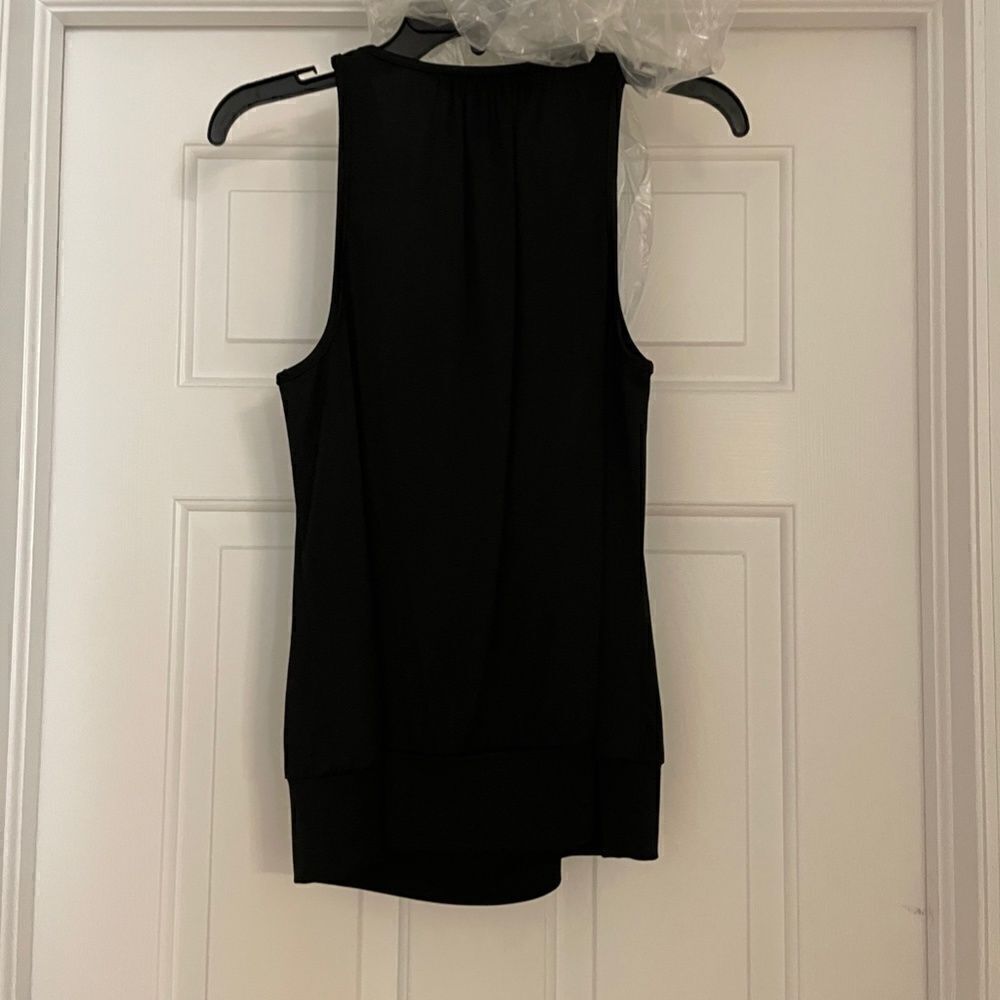 NWT TRINA TURK VANDA SULTRY SLEEVELESS TOP SIZE M - Picture 6 of 7